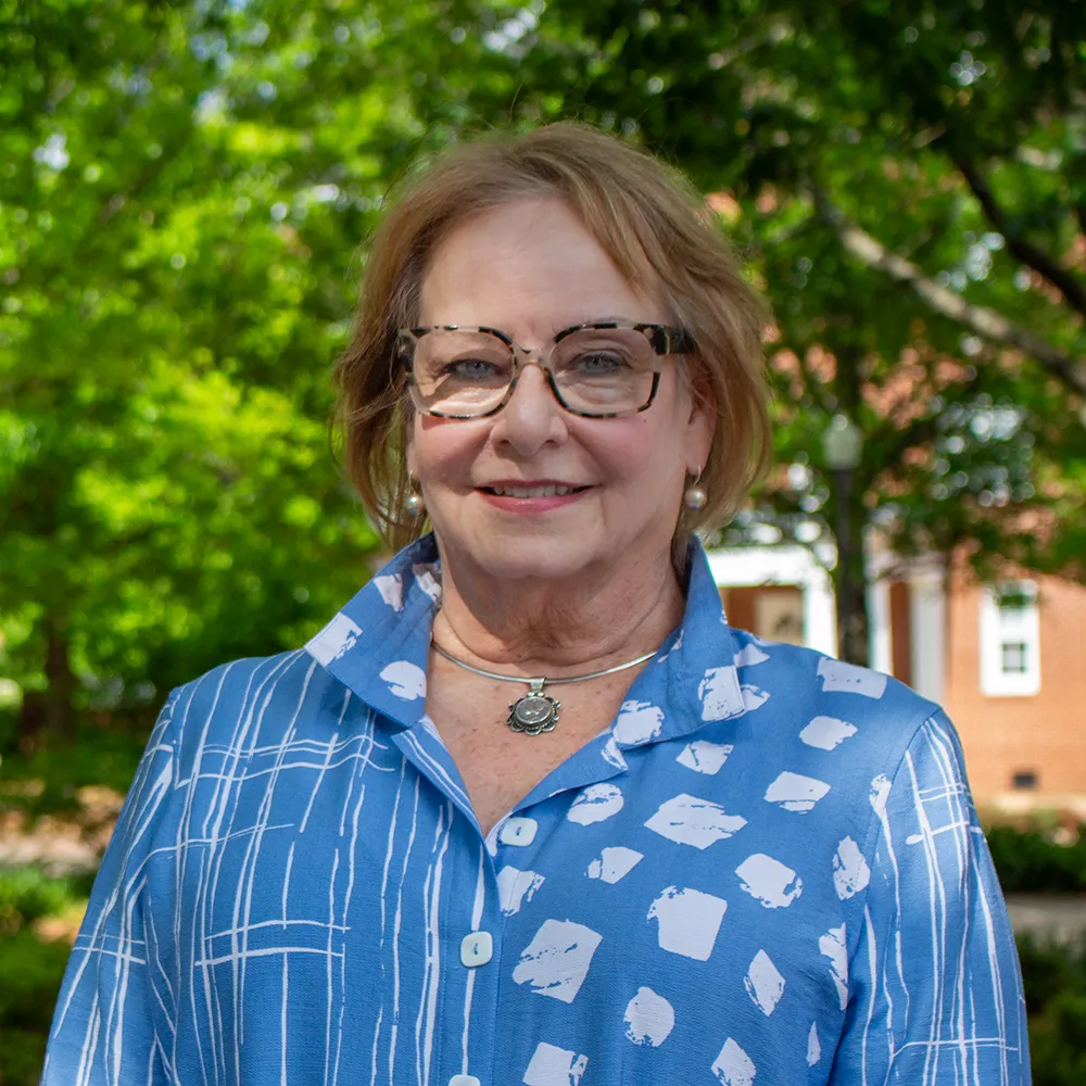 Susan Melton<br />
